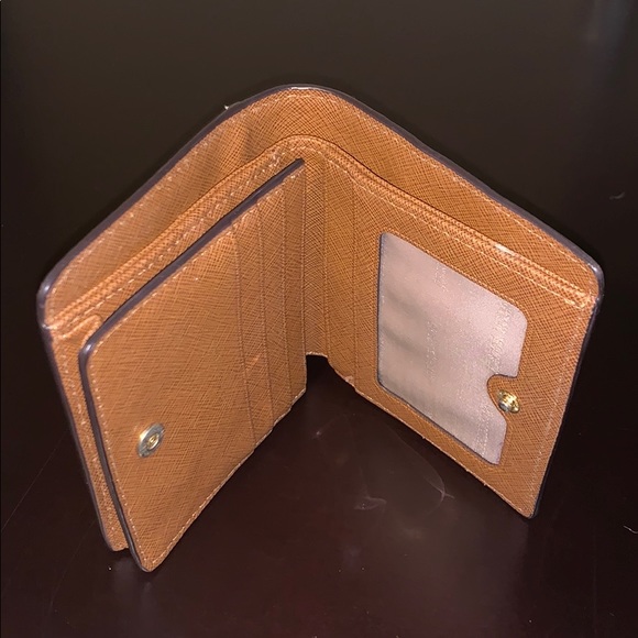 Michael Kors - Picture 3 of 3